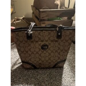 Coach Heritage Tote F18917 Vintage Look 2011 Bag